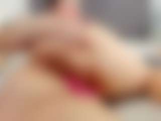 Laurel's Live Sex Cam Show