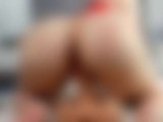 Laurel's Live Sex Cam Show
