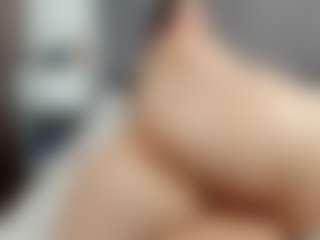 Live cam show with Laurel - Indian MILF on Uber Horny | chile