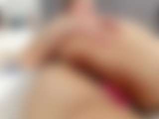 Laurel's Live Sex Cam Show