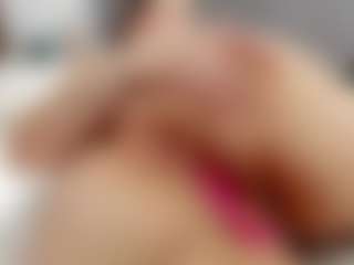 Live cam show with Laurel - Lush on live18s.com