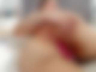 Laurel's Live Sex Cam Show