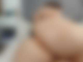 Laurel's Live Sex Cam Show