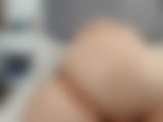 Laurel's Live Sex Cam Show