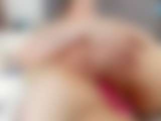 Laurel's Live Sex Cam Show