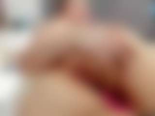Laurel's Live Sex Cam Show