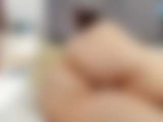 Live cam show with Laurel - Spy Mature on intimatelivegirls.com