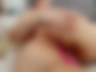 Laurel's Live Sex Cam Show
