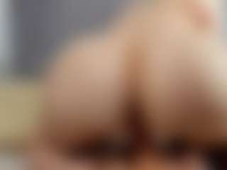 Laurel's Live Sex Cam Show