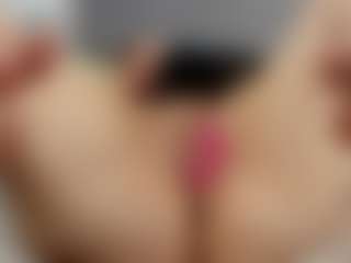 Laurel's Live Sex Cam Show