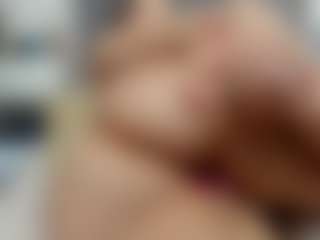 Laurel's Live Sex Cam Show
