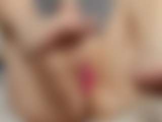 Laurel's Live Sex Cam Show