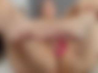 Laurel's Live Sex Cam Show