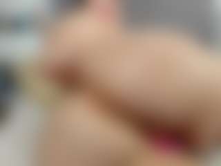 Laurel's Live Sex Cam Show