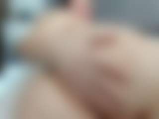 Laurel's Live Sex Cam Show
