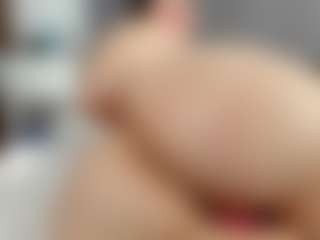 Laurel's Live Sex Cam Show