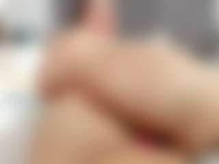 Laurel's Live Sex Cam Show