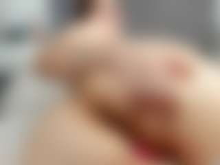 Laurel's Live Sex Cam Show