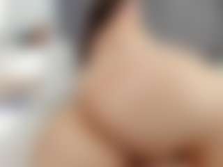 Laurel's Live Sex Cam Show