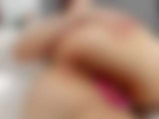 Live cam show with Laurel - BBW on CamwithHer