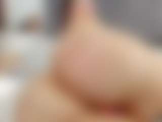 Laurel's Live Sex Cam Show