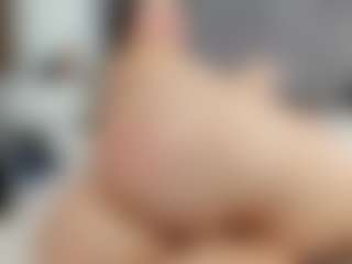 Laurel's Live Sex Cam Show
