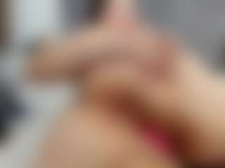 Laurel's Live Sex Cam Show