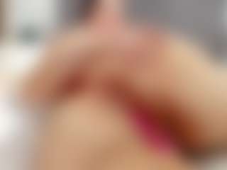 Laurel's Live Sex Cam Show