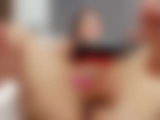Laurel's Live Sex Cam Show