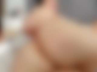 Laurel's Live Sex Cam Show