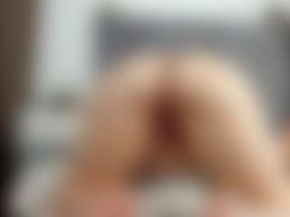 Laurel's Live Sex Cam Show