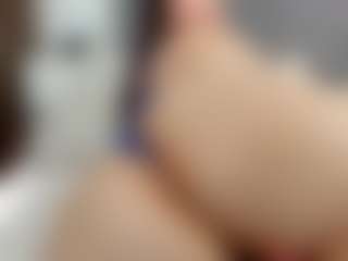 Laurel's Live Sex Cam Show