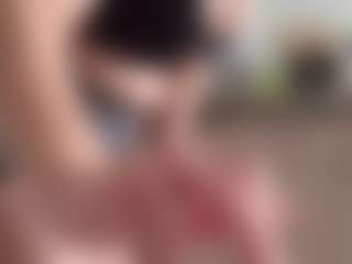 Laurel's Live Sex Cam Show