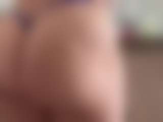 Laurel's Live Sex Cam Show