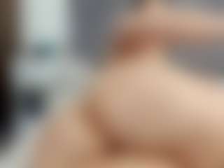Laurel's Live Sex Cam Show