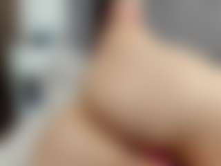 Laurel's Live Sex Cam Show