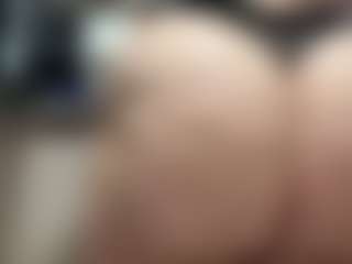 Laurel's Live Sex Cam Show
