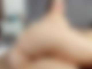 Laurel's Live Sex Cam Show