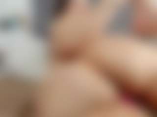 Laurel's Live Sex Cam Show
