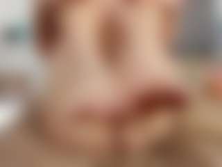 Laurel's Live Sex Cam Show