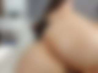 Live cam show with Laurel - Fetish MILF on camtv
