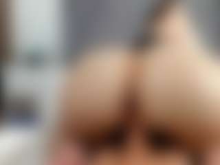 Live cam show with Laurel - HD Curvy on sexylive.show