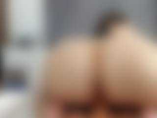 Laurel's Live Sex Cam Show