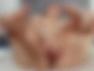 Laurel's Live Sex Cam Show
