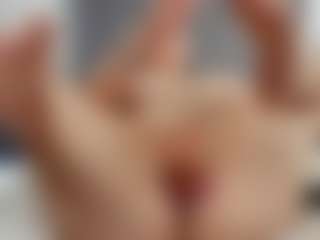 Laurel's Live Sex Cam Show