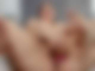 Laurel's Live Sex Cam Show