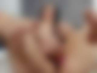 Laurel's Live Sex Cam Show