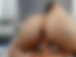Laurel's Live Sex Cam Show