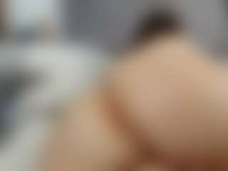 Laurel's Live Sex Cam Show