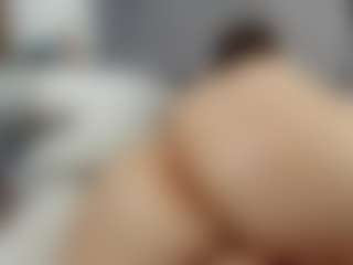 Live cam show with Laurel - Hairy Pussy Latina on SxyPornLive | chile